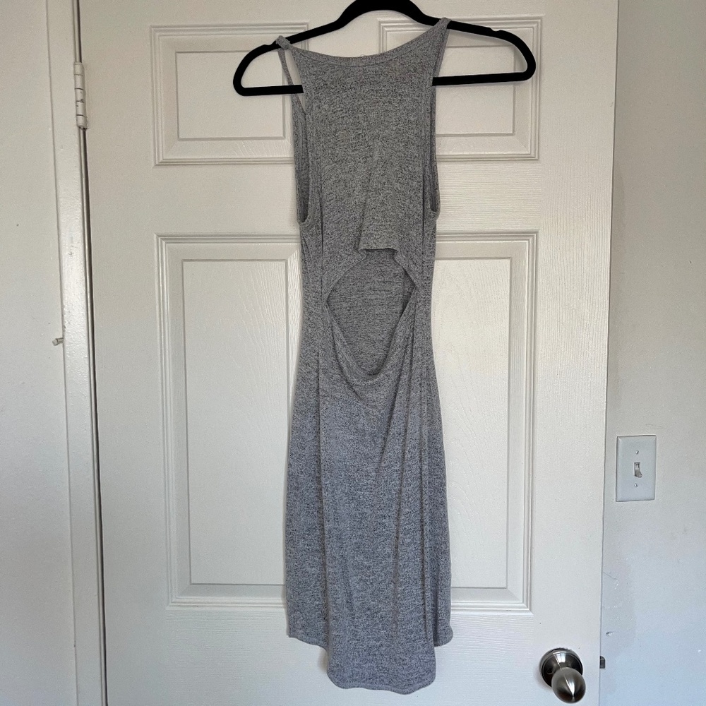 Aritzia Wilfred Free Cut Out Open Back Dress - Picture 4 of 4
